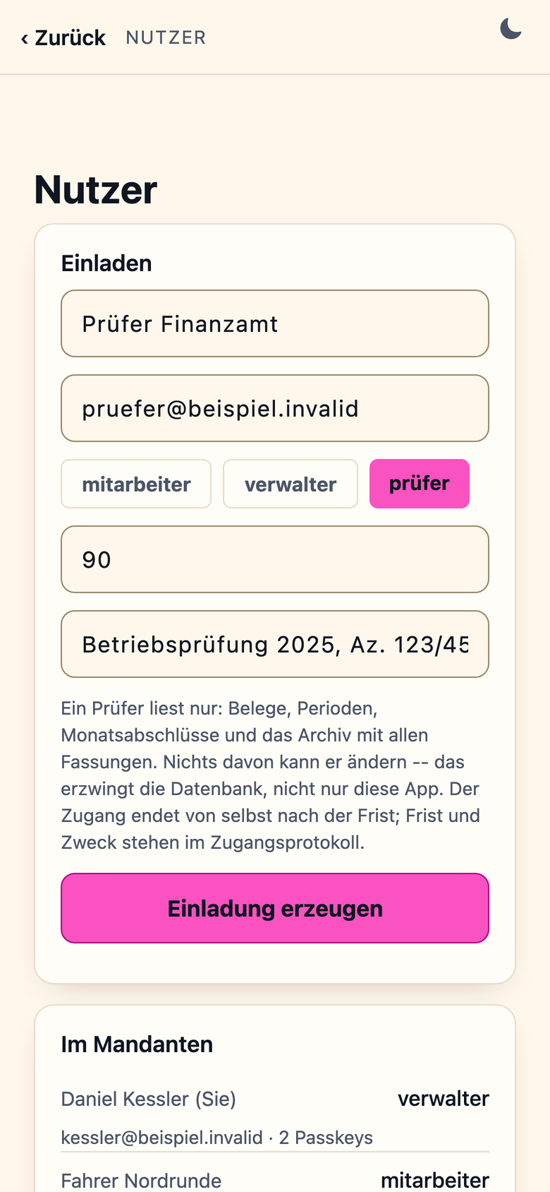 Die Einladung eines Prüfers in der App: Frist 90 Tage, Zweck „Betriebsprüfung 2025, Az. 123/45“, ein Prüfer liest nur.